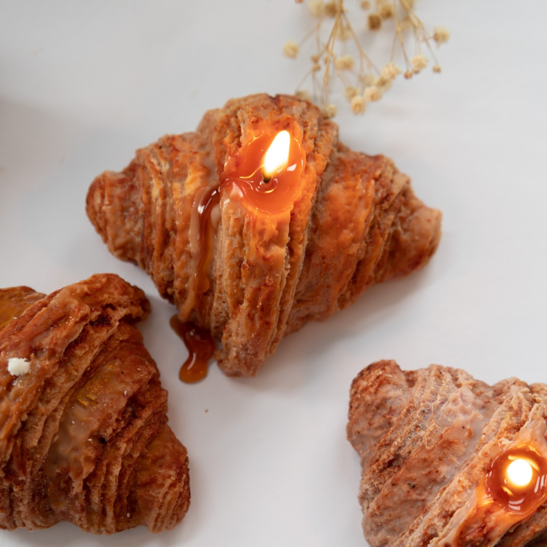 24 Januar 2026 12-15 Uhr  | Candle Patisserie – Croissant Workshop Kerzen in Axams