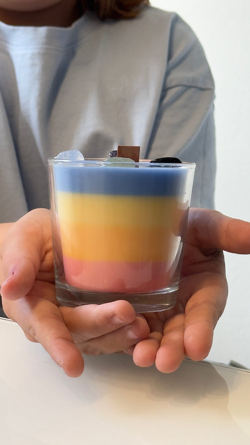 26 April  11-14 Uhr  - Workshop "Light & Color" Kerzenherstellung für Kinder (Kopie)